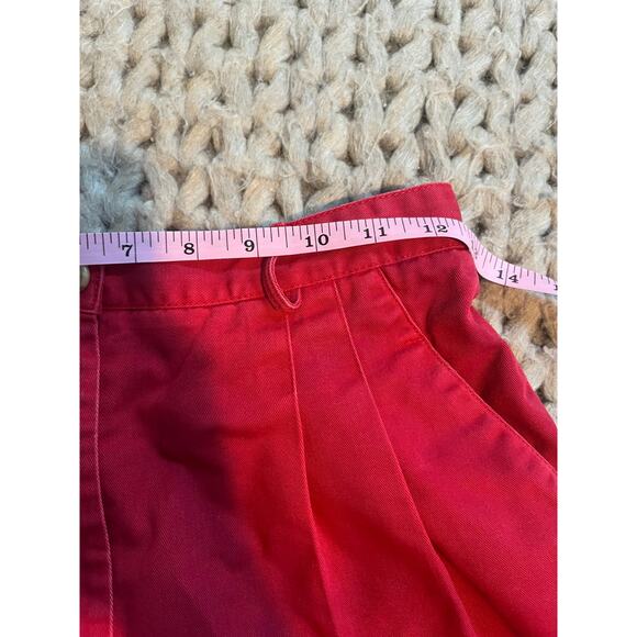 Vintage high rise red shorts size 8 ( small) - Picture 4 of 6